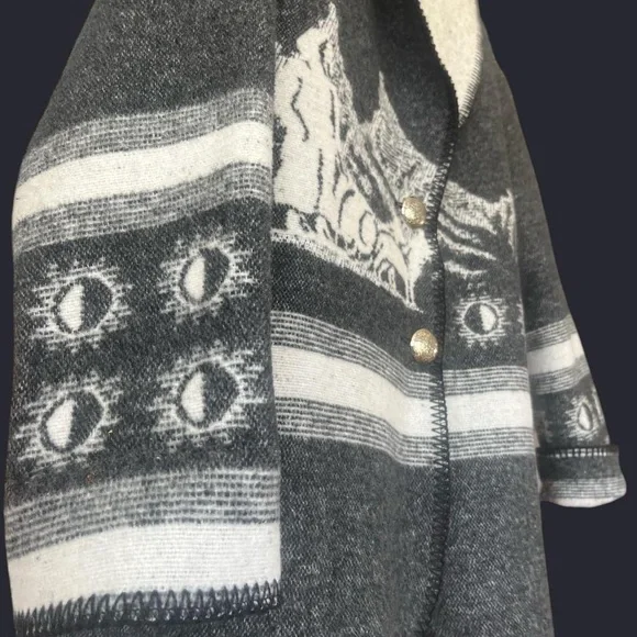 Vintage Gray and White Knit Wool Coat - Picture 6 of 6